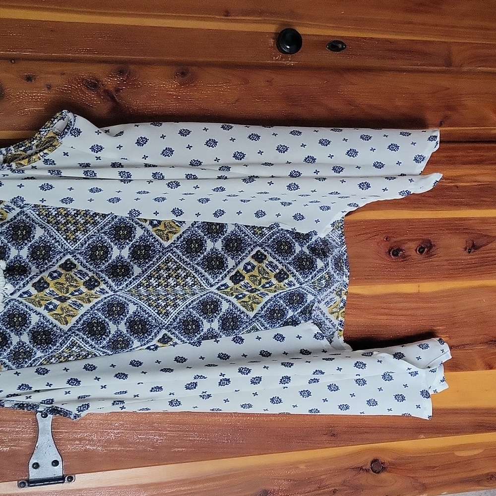 Pretty Tank Top - Picture 8 of 8